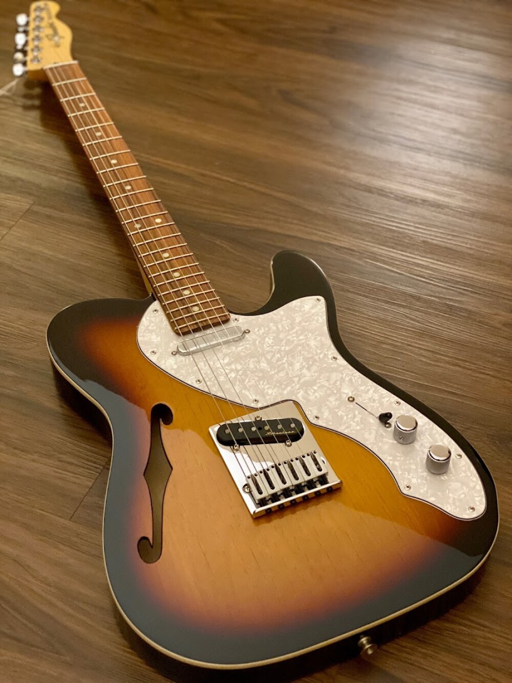 Fender Deluxe Telecaster Thinline - 3 Color Sunburst with Pau